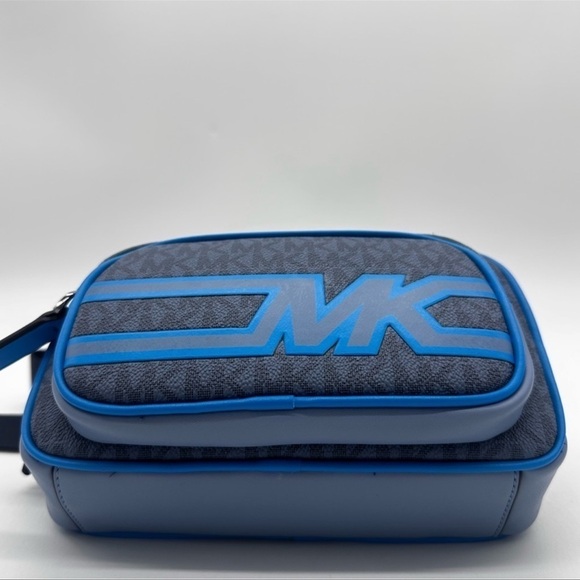 Michael Kors Cooper Double Zip Signature Belt Bag Blue - Picture 7 of 11